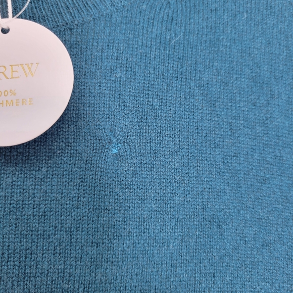 J Crew Cashmere classic-fit crewneck sweater *Flaw - Picture 5 of 8